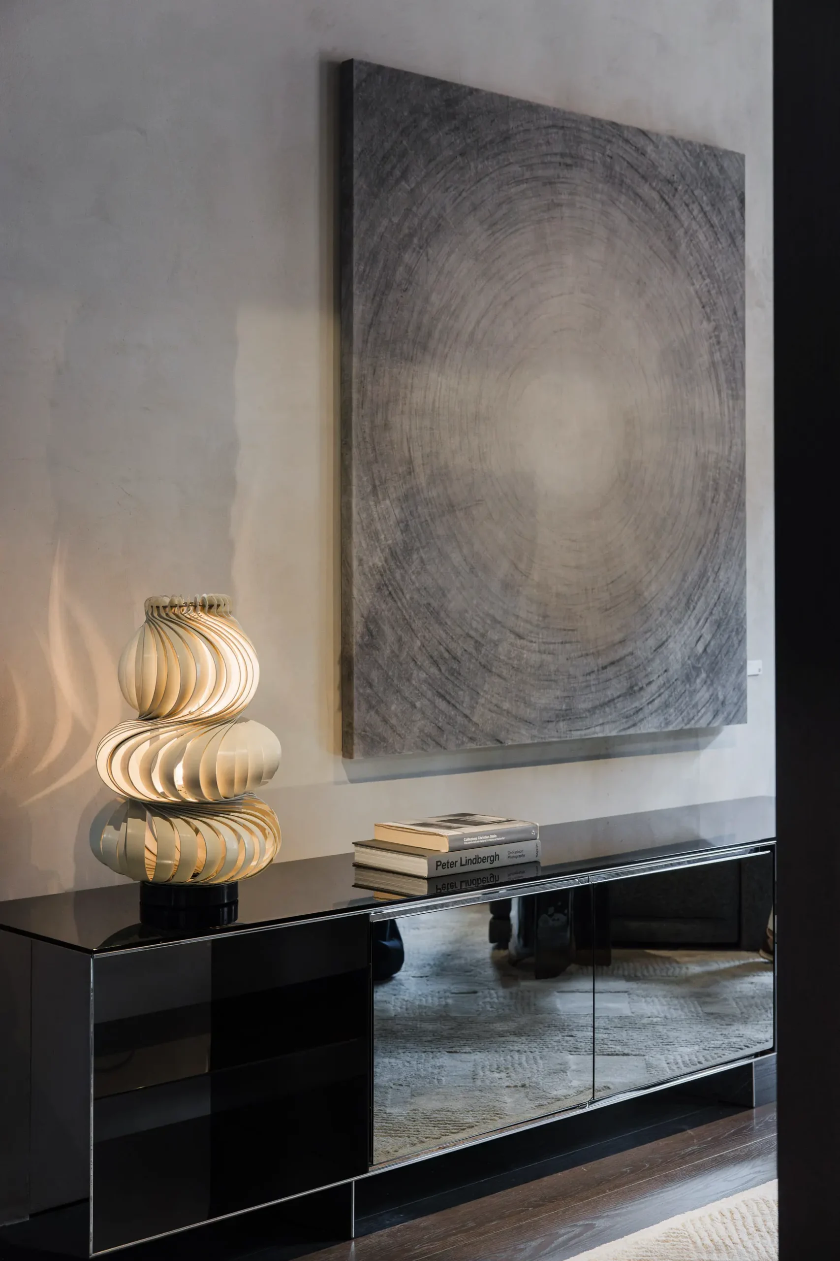 Refined Italian interiors and timeless contemporary design by Molteni&C.